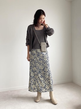 「花柄」｜「アイテム（アンサンブル）」を使った、Hikariさん（レディース・169cm）の秋コーディネート