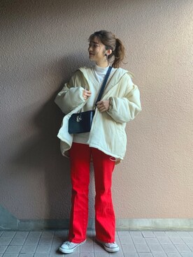 デニムパンツを使った 赤パンツ のレディース人気ファッションコーディネート Wear