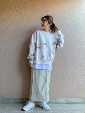 「消えそうな色コーデ」｜「アイテム（スウェット）」を使った、®️inaさん（レディース・159cm）の秋コーディネート