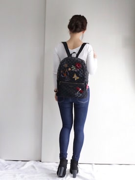 「Desigual（デシグアル）のアイテム（バックパック/リュック）」を使った、まぁさん（レディース・160cm）の秋コーディネート