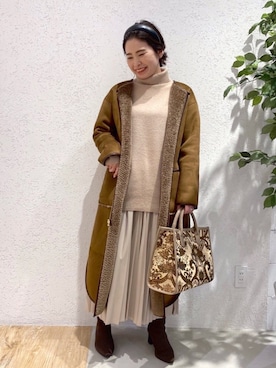「アイテム（ノーカラーコート）」を使った、Kaoriさん（レディース・155cm）の冬コーディネート