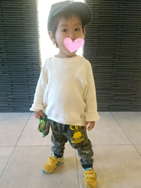 「CONVEX（コンベックス）のアイテム（チノパンツ）」を使った、sakukeisakuさん（キッズ・90cm）の秋コーディネート