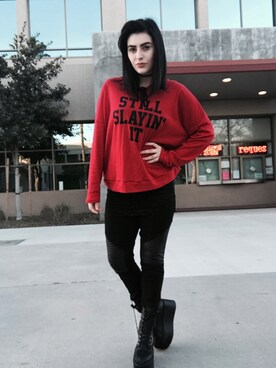 Mallory Gutierrezさんのコーディネート