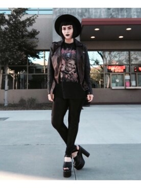 Mallory Gutierrezさんのコーディネート