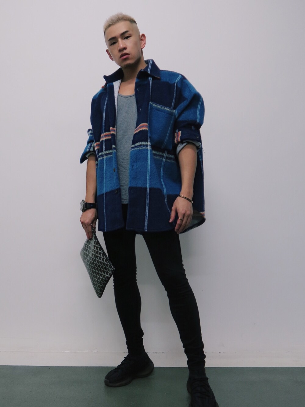 「winter、冬コーデ、Bulgari、bezero、goyard、WINTER STYLE、冬、korea」｜「BVLGARIのアイテム（アクセサリー、その他）」を使った、joe wong さん（メンズ・173cm）の冬コーディネートの1枚目の写真