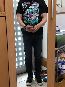 「ROLLING CRADLE（ローリングクレイドル）のアイテム（Tシャツ/カットソー）」を使った、メタル親父さん（メンズ・182cm）の春コーディネート