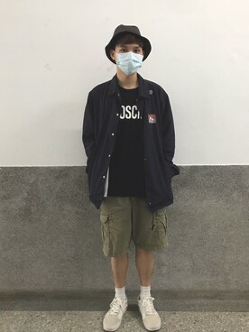 「BEN DAVIS（ベンデイビス）のアイテム（マウンテンパーカー）」を使った、謝秉翰さん（メンズ・171cm）の春コーディネート