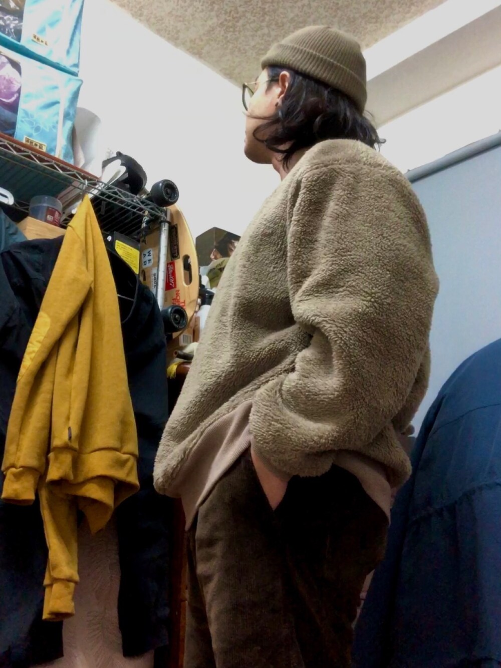 「大地色、ootd、winter」｜「自有品牌のアイテム（ニットキャップ/ビーニー、ベージュ系）」を使った、徐納森．徐斯達 さん（メンズ・167cm）の冬コーディネートの1枚目の写真