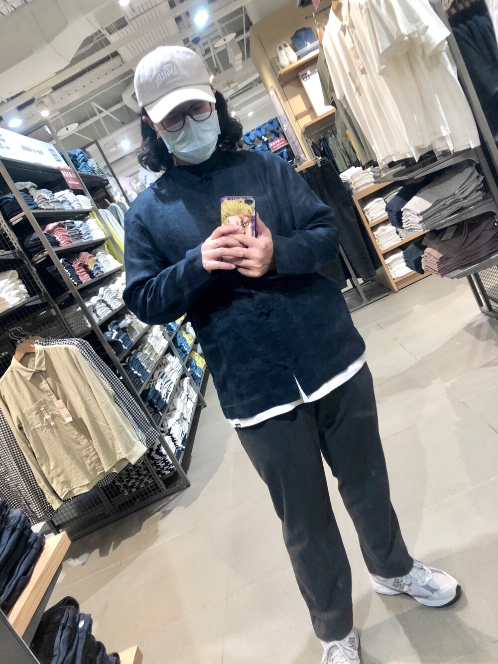 「nb2002r、NEWBALANCE、MUJI」｜「Zombieのアイテム（キャップ、ベージュ系）」を使った、徐納森．徐斯達 さん（メンズ・167cm）の春コーディネートの1枚目の写真