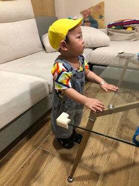 「OSHKOSH（オシュコシュ）のアイテム（トップス）」を使った、熹さん（キッズ・80cm）の秋コーディネート