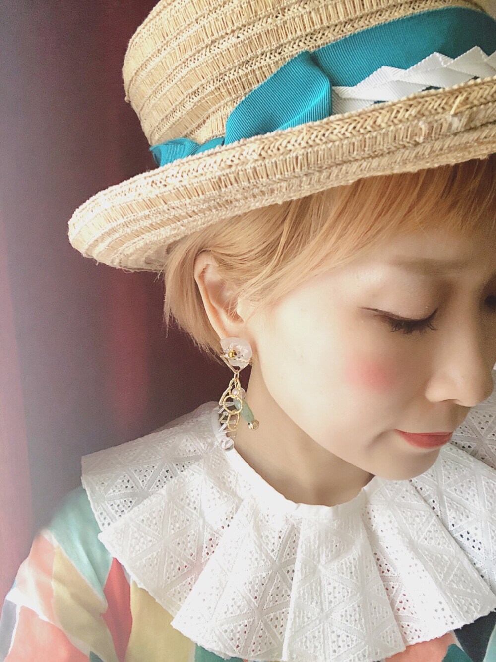「fashion、大人ガーリー、ピエロ襟、つけ襟、カンカン帽、カオリノモリ、個性派、金髪、ワンピース、麦わら帽子」｜「kaorinomoriの【雑誌mer8月号掲載】【カオリノモリ】・ポークパイ（ハット、ベージュ系）」を使った、ひーこさん（レディース・154cm）の夏コーディネートの1枚目の写真