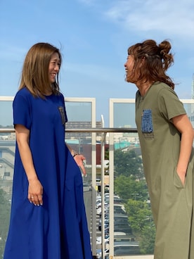 「AVIREX（アヴィレックス）のデニム ポケット フレア ワンピース/DENIM POCKET FLARE ONEPICE（ワンピース、グリーン系）」を使った、Akaneさん（レディース・155cm）の夏コーディネート