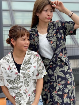 「AVIREX（アヴィレックス）のボタニカル アロハシャツ/ BOTANICAL ALOHA SHIRT（シャツ/ブラウス、ホワイト系）」を使った、Akaneさん（レディース・155cm）の夏コーディネート