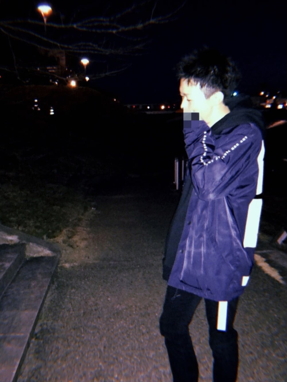 「おしゃれさんと繋がりたい、スキニーデニム、コーチジャケット、オーバーサイズ、NIKE、rovtski」｜「AFYFのrovtski 2018 SPRING バックプリントコーチジャケット/2O17112000（ブルゾン、ブルー系）」を使った、たろりんちょさん（メンズ・164cm）の冬コーディネートの1枚目の写真