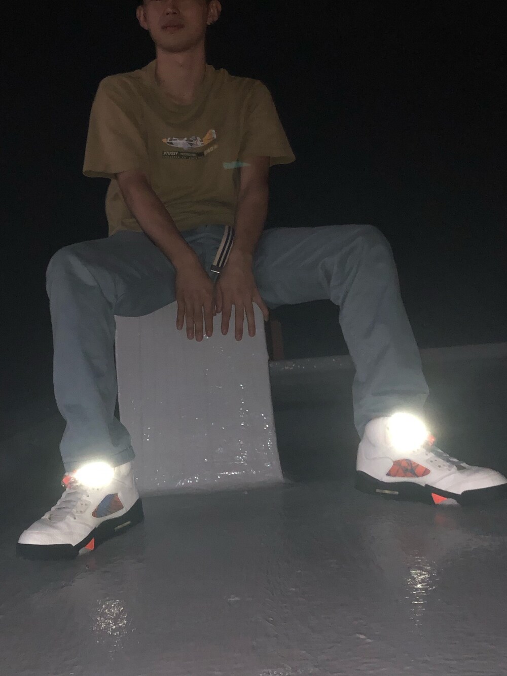 「古着、古着MIX、ナイキ、ナイキスニーカー、aj5、おしゃれさんと繋がりたい、オーバーサイズ」｜「NIKEのアイテム（スニーカー、ホワイト系）」を使った、たろりんちょさん（メンズ・164cm）の秋コーディネートの1枚目の写真