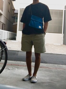 「アイテム（ボディバッグ/ウエストポーチ、ブルー系）」を使った、けんちムさん（メンズ・170cm）の夏コーディネート