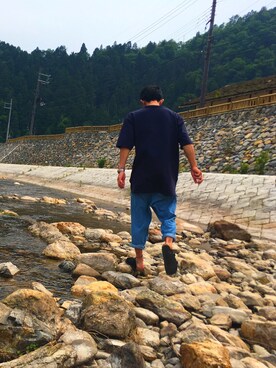 「CABANE de ZUCCa（カバンドズッカ）のアイテム（スラックス）」を使った、家森さんさん（メンズ・173cm）の夏コーディネート