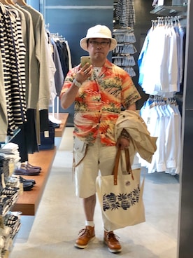 「ハワイ」｜「アイテム（ジャケット/アウター）」を使った、Koji Shoさん（メンズ・165cm）の春コーディネート