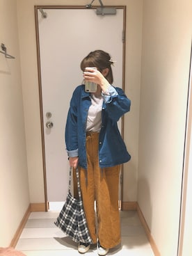 「アイテム（チノパンツ、オレンジ系）」を使った、KoeyCさん（レディース・165cm）の夏コーディネート