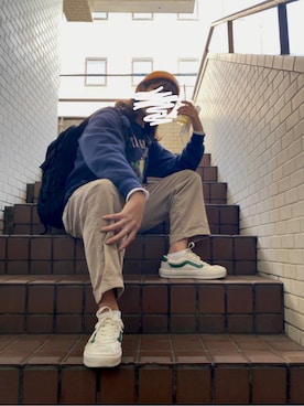 「GU（ジーユー）のアイテム（パンツ、ベージュ系）」を使った、izuさん（レディース・167cm）の秋コーディネート