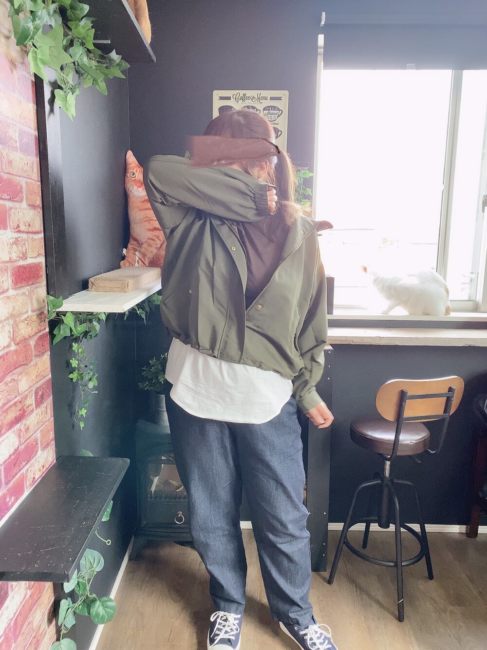 「ゆるだぼ、でぶだぼ、ぽっちゃり、ぽっちゃりコーデ、マウンテンパーカー、ほぼGU、シェフパンツ」｜「GUのシェフパンツ(インディゴ)（パンツ、ブルー系）」を使った、mayumoさん（レディース・168cm）の秋コーディネートの1枚目の写真