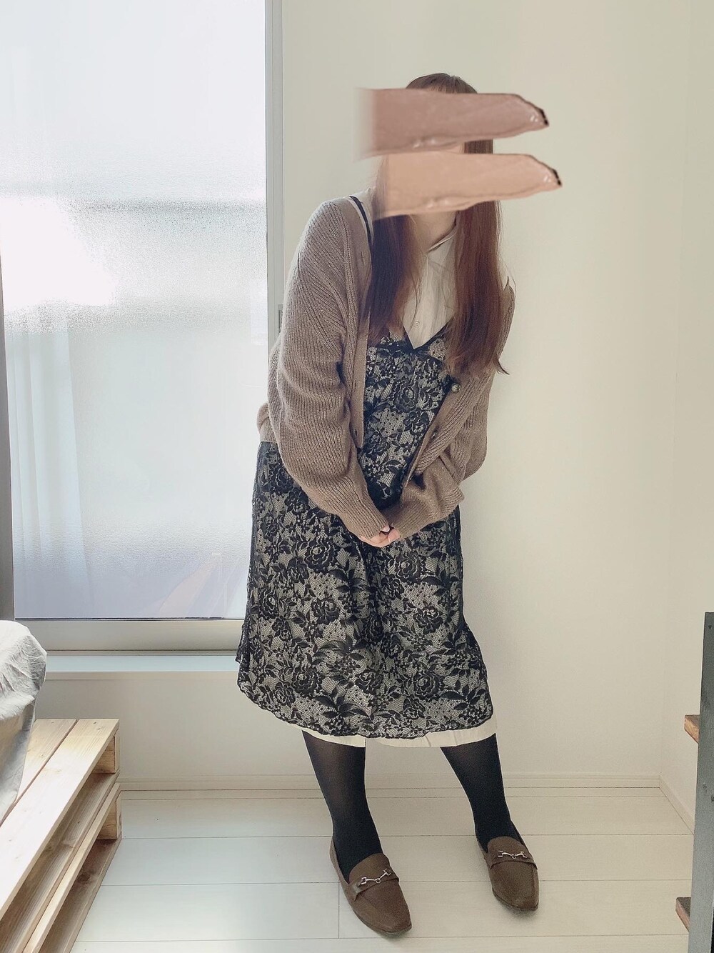 「ゆるだぼ、でぶだぼ、ぽっちゃり、ぽっちゃりコーデ、シャツワンピース、レースワンピース、レイヤードスタイル」｜「GUのアイテム（カーディガン/ボレロ、ブラウン系）」を使った、mayumoさん（レディース・168cm）の秋コーディネートの1枚目の写真