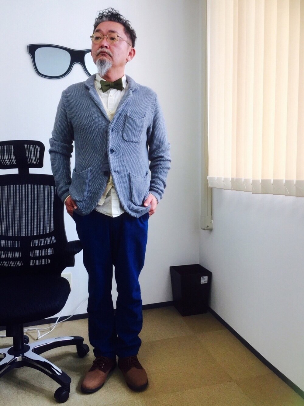 「BOWTIE、jacket 、Gentleman」｜「GLOBAL WORKのアイテム（スーツジャケット、グレー系）」を使った、mac0cciさん（メンズ・169cm）の冬コーディネートの1枚目の写真
