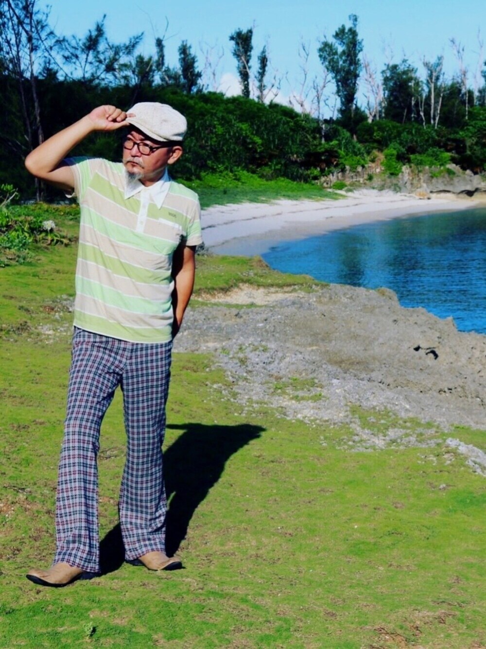 「retro、huntingcap、morningbeach、middleage、Gentleman」｜「55DSLのアイテム（ポロシャツ、グリーン系）」を使った、mac0cciさん（メンズ・169cm）の夏コーディネートの1枚目の写真