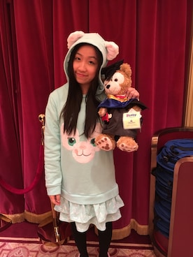 Phoebe Leeさんのコーディネート