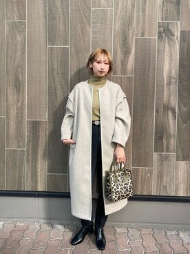 「アイテム（ノーカラーコート）」を使った、arisa okitaさん（レディース・162cm・20代）の秋コーディネート