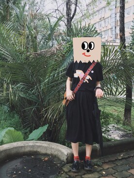 「red」｜「アイテム（メッセンジャーバッグ）」を使った、椰さん（レディース・160cm）の夏コーディネート