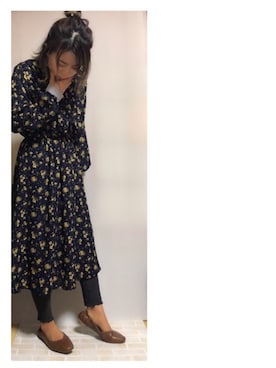 「小花柄ワンピース」｜「アイテム（バレエシューズ）」を使った、yumoさん（レディース・153cm）の冬コーディネート