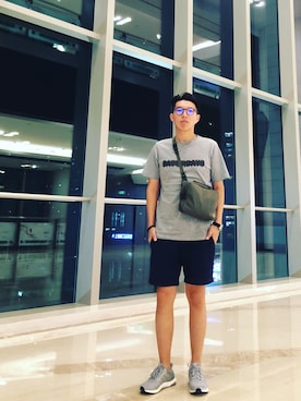 「Saturdays NYC（サタデーズ ニューヨークシティ ）のアイテム（カーゴパンツ）」を使った、Dyeさん（メンズ・170cm）の秋コーディネート