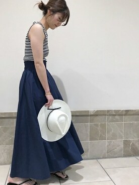 「マキシスカート」｜「アイテム（ビーチサンダル）」を使った、mikiさん（レディース・163cm）の春コーディネート