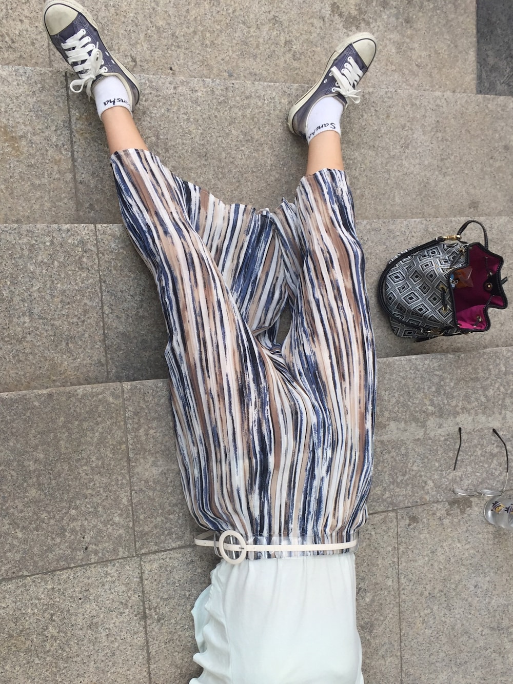 「☀️、Campus」｜「nobrandのアイテム（チノパンツ、ブルー系）」を使った、maxkittyさん（レディース・155cm）の秋コーディネートの1枚目の写真