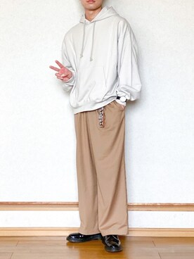「ラブアンドピース2020」｜「アイテム（財布/小物）」を使った、ざっきーさん（メンズ・178cm）の秋コーディネート