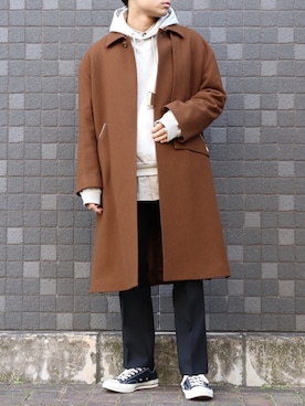 「CULLNI（クルニ）のアイテム（ステンカラーコート）」を使った、ざっきーさん（メンズ・178cm）の冬コーディネート