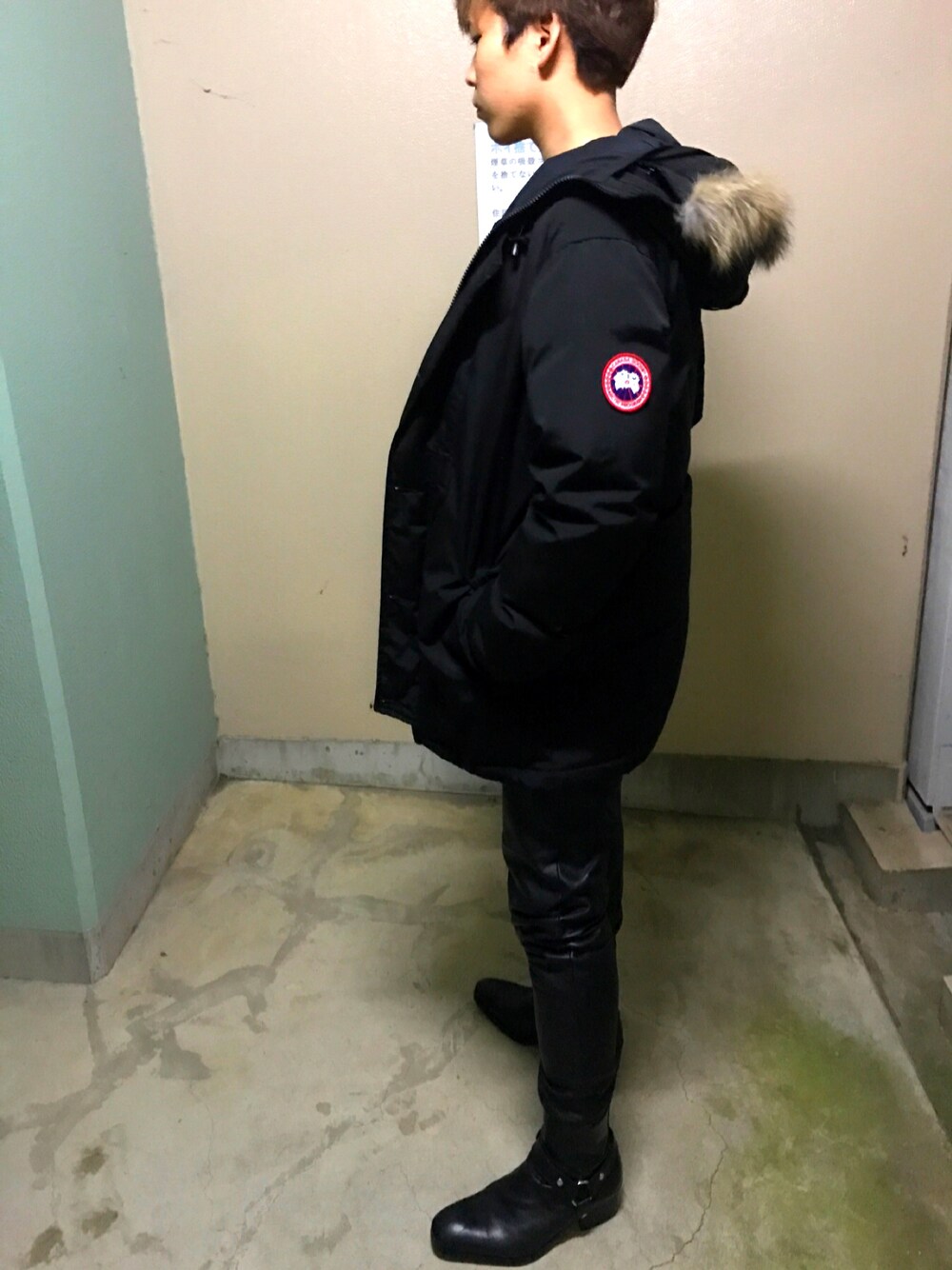 「シンプル、大人カジュアル、CANADA GOOSE、Saint Laurent、リングブーツ」｜「CANADA GOOSEのCANADA GOOSE（カナダグース）/JASPERジャスパー（ダウンジャケット/コート、ブラック系）」を使った、RYUさん（メンズ・171cm）の春コーディネートの1枚目の写真