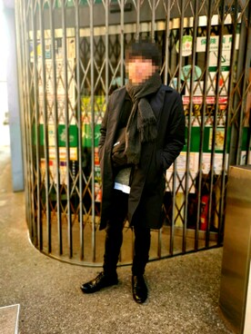 「アイテム（ステンカラーコート）」を使った、yutableさん（メンズ・170cm）の冬コーディネート