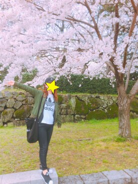 「LOVE」｜「アイテム（アクセサリー）」を使った、SORAさん（レディース・153cm）の春コーディネート