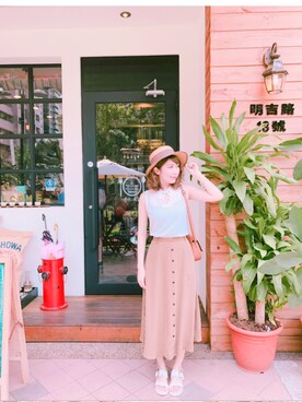 「ONCE UPON A TIME（ワンス　アポン　ア　タイム）のアイテム」を使った、Mandy Yangさん（レディース・164cm）の冬コーディネート