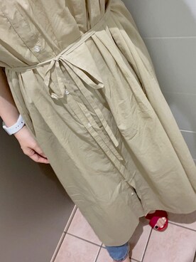 「GU（ジーユー）のアイテム（ワンピース/ドレス、ベージュ系）」を使った、mさん（レディース）の夏コーディネート