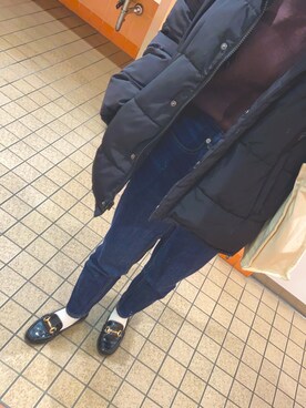 「GU（ジーユー）のアイテム（ローファー、ブラック系）」を使った、mさん（レディース）の冬コーディネート