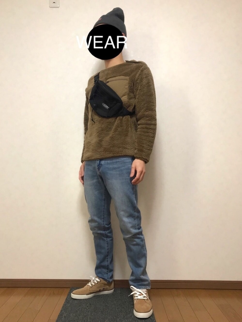 「ブラウン色に染まれ、おしゃれさんと繋がりたい、シンプルコーデ、ユニクロ、UNIQLO、ENGINEERED GARMENTS、フリースプルオーバー、zozoデニム、スキニーデニム、GLOBAL WORK」｜「ZOZOのスリムテーパードデニムパンツ［MEN］（デニムパンツ、ブラック系）」を使った、DAISUKEさん（メンズ・166cm）の冬コーディネートの1枚目の写真