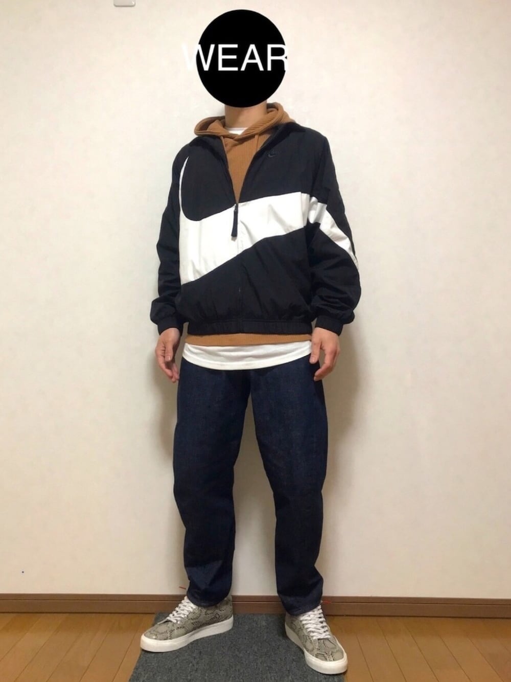 「ブラウン色に染まれ、おしゃれさんと繋がりたい、NIKE、チャオパニックティピー(CIAOPANIC TYPY)、Levi's、ビッグスウッシュ、ジャケット、パーカー、ストリート、バギーパンツ」｜「NIKEのナイキ スポーツウェア ウーブン ジャケット / NIKE《セットアップ対応商品》（ブルゾン、ブラック系）」を使った、DAISUKEさん（メンズ・166cm）の冬コーディネートの1枚目の写真