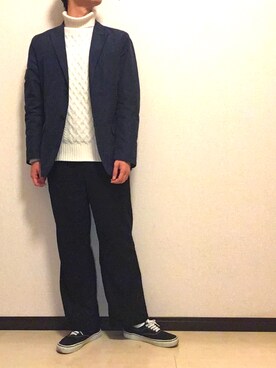 「白ソックス」｜「アイテム（ナイロンジャケット）」を使った、Tomoaki Hondaさん（メンズ・171cm）の冬コーディネート