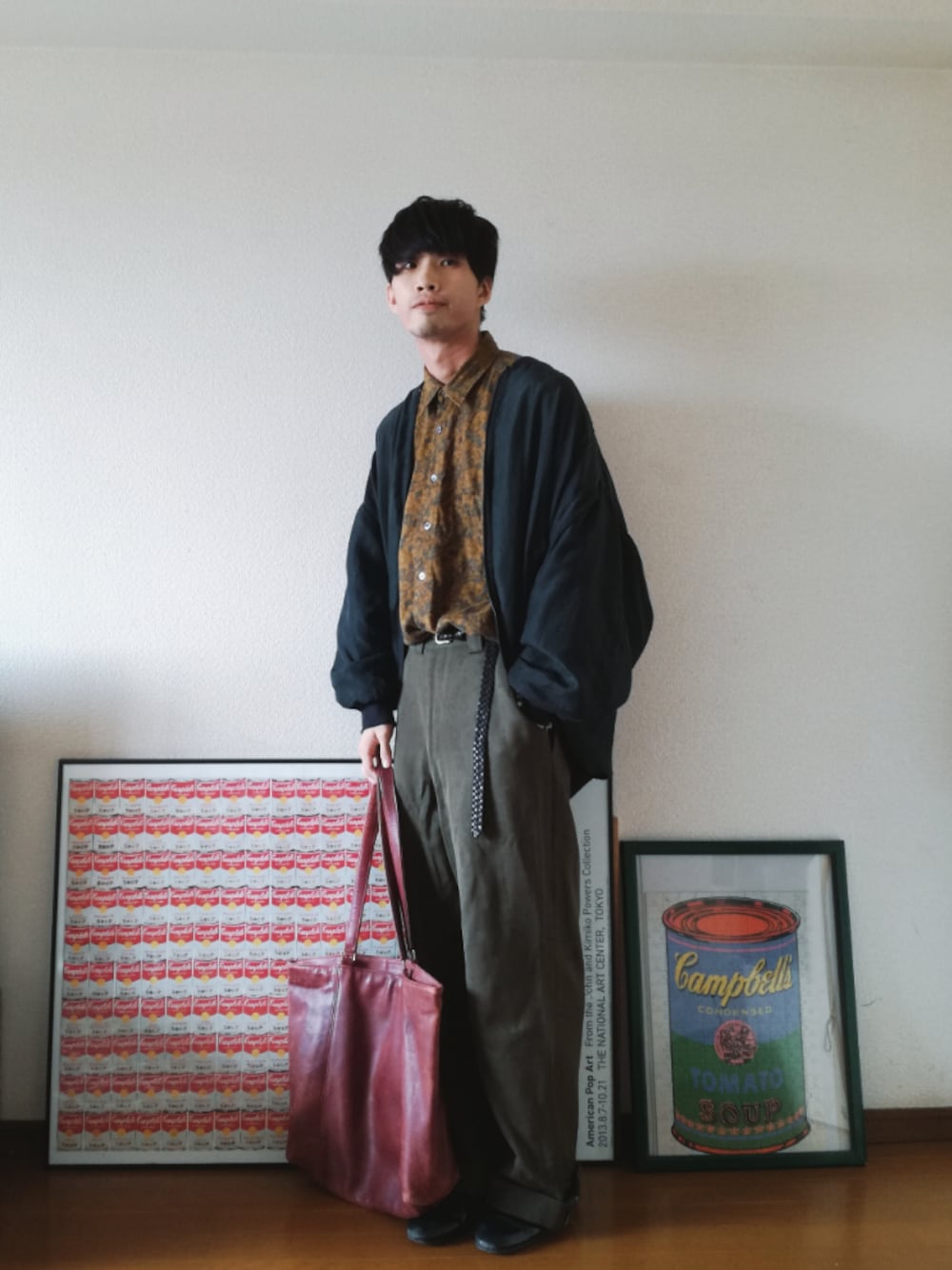 「オシャレパッソ、秋のコーデ、シルクブルゾン、oldcoach、ミリタリーパンツ、ギャバジン、vintage、オーバーサイズ、秋色、ワインレッド」｜「VINTAGEのアイテム（シャツ/ブラウス、グリーン系）」を使った、old_goldさん（メンズ・170cm）の秋コーディネートの1枚目の写真