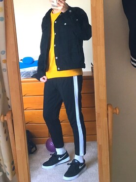 「ジャージーパンツ」｜「アイテム（デニムジャケット）」を使った、「YUTO」さん（メンズ・176cm）の春コーディネート