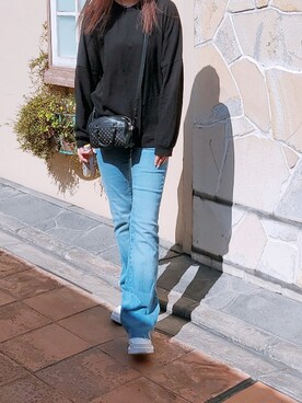 「ZARA（ザラ）のアイテム（デニムパンツ、ブルー系）」を使った、meguさん（レディース・170cm）の秋コーディネート