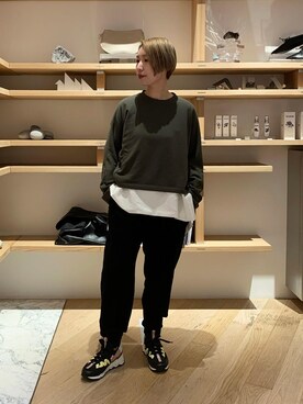 「ASTRAET（アストラット）のアイテム（スウェット）」を使った、saori fujiiさん（レディース・160cm）の冬コーディネート
